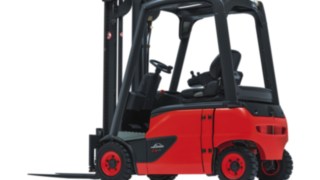 Vista del carrello elevatore elettrico a quattro ruote E16 - E20 EVO a marchio Linde