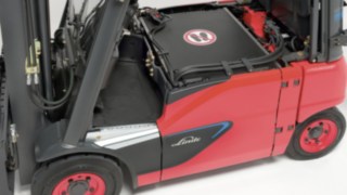 Carrello elevatore elettrico di Linde con batteria Li-ION