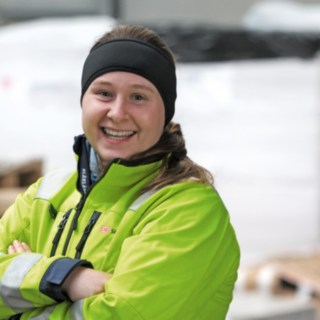 Sarah Benz, supervisore di turno, DB Schenker, Schweinfurt Sarah Benz, supervisore di turno, DB Schenker, Schweinfurt