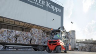 Il carrello elevatore diesel H50 di Linde Material Handling presso Smurfit Kappa