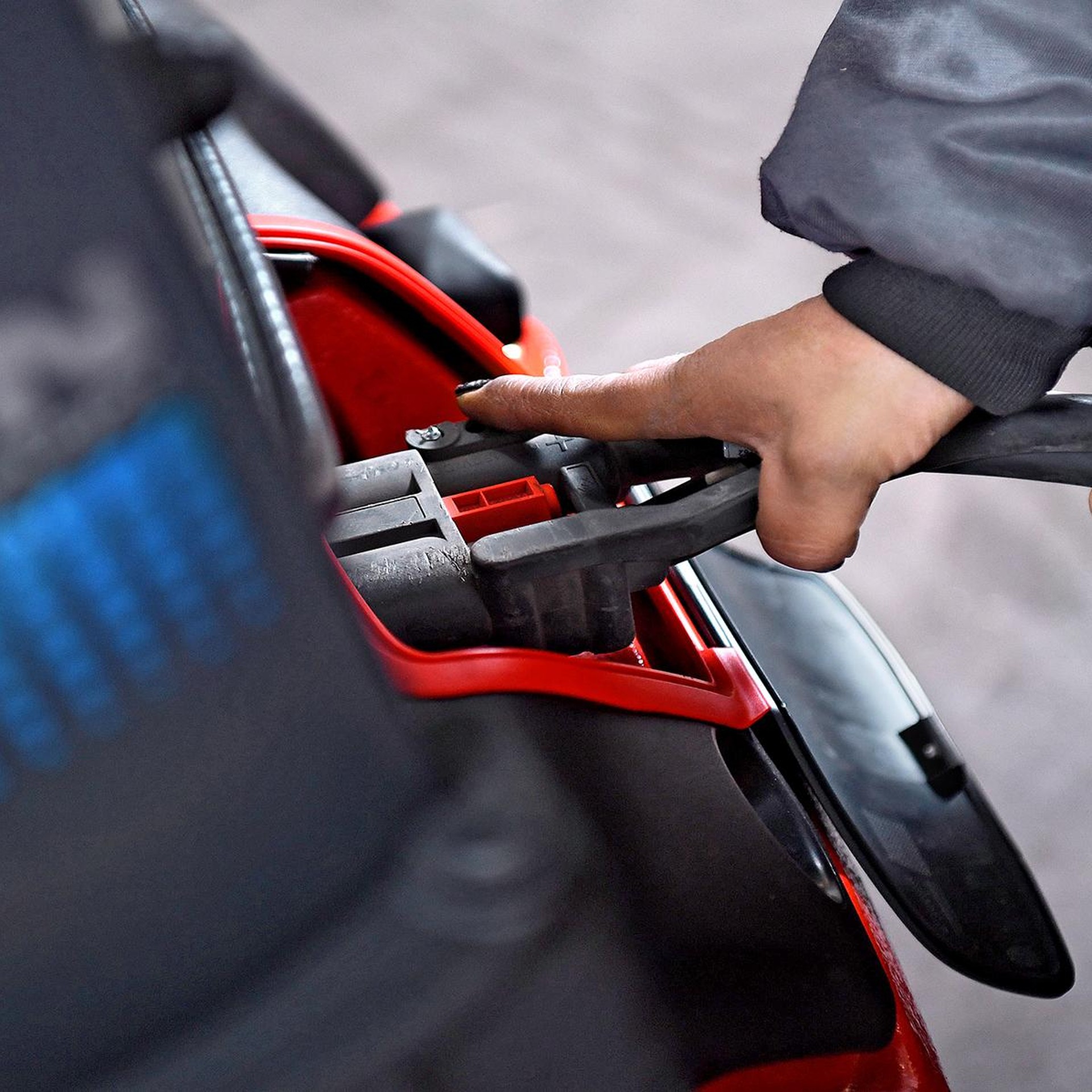 Batterie al litio scopri tutti i vantaggi per i carrelli elevatori