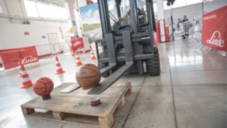 Linde MH european safety roadshow 2017 