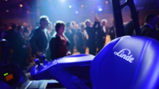 carrello elevatore linde womh