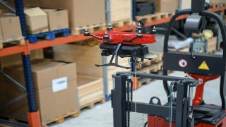 In futuro, sarà un drone a occuparsi dell’inventario In futuro, sarà un drone a occuparsi dell’inventario